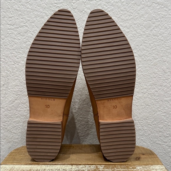 Nisolo Everyday Chelsea Boot Almond Size 10 - Picture 6 of 7